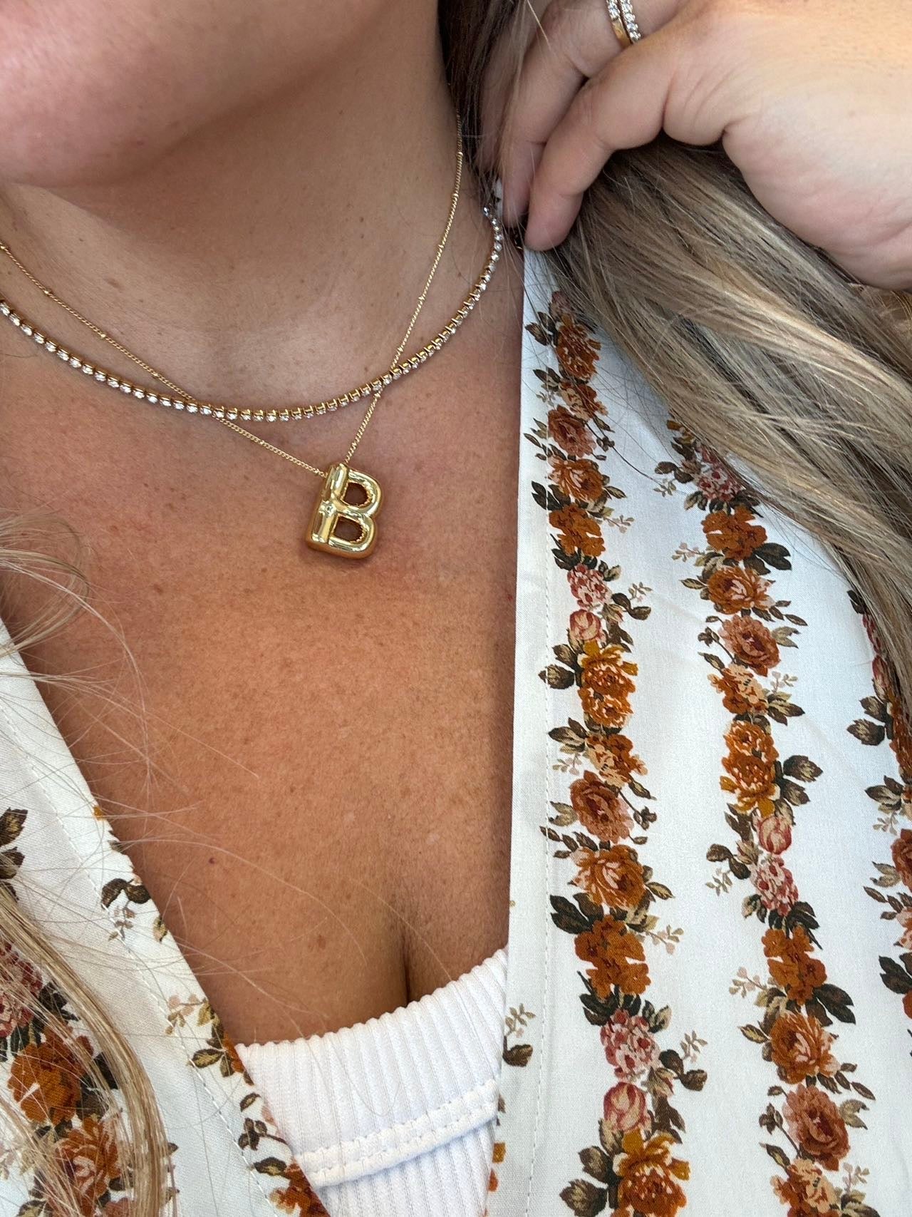 GOLD BUBBLE INITIAL necklace – Mazza Boutique